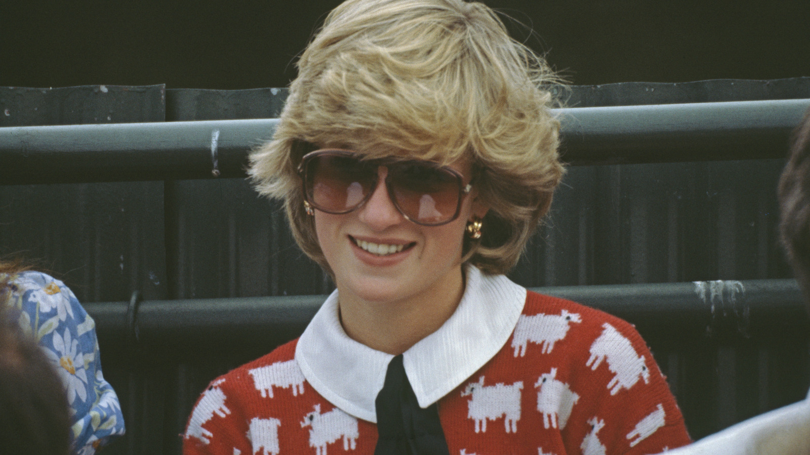 Seuls les vrais fans de la princesse Diana connaissent ces faits sur ses tenues les plus emblématiques