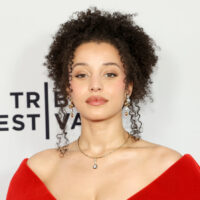 7 coiffures à essayer inspirées par des célébrités connues pour leurs cheveux bouclés