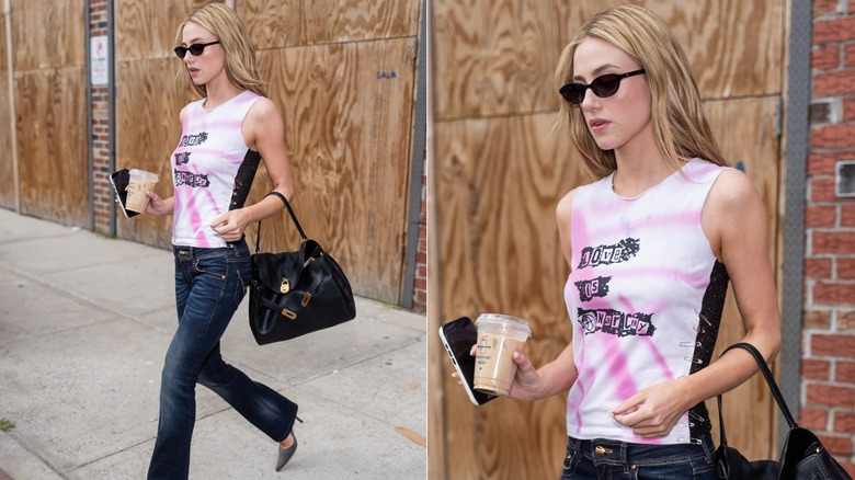 Lili Reinhart portant un t-shirt graphique et un jean le 19 septembre 2026
