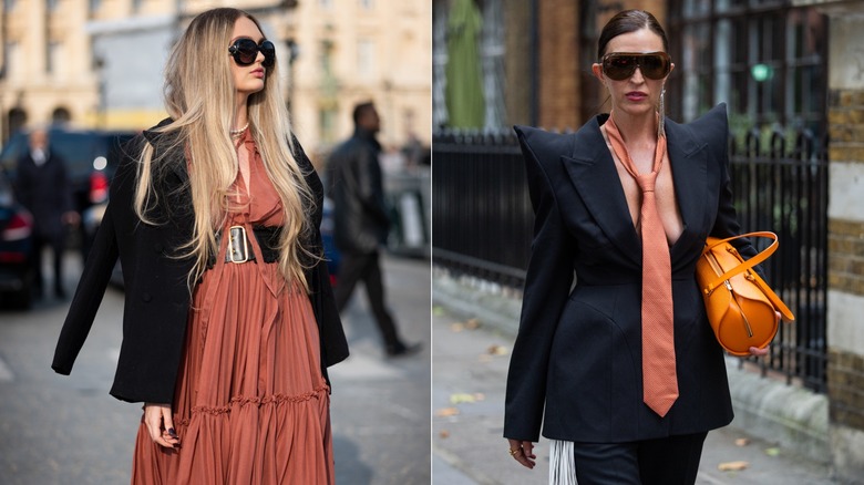 Romee Strijd porte une robe longue corail ceinturée et une veste noire lors de la Fashion Week de Paris en février 2023 / Une invitée porte un blazer noir oversize et une cravate corail à Londres en septembre 2026