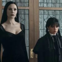 À quoi ressemblent les principales dames du mercredi de Netflix dans la vraie vie