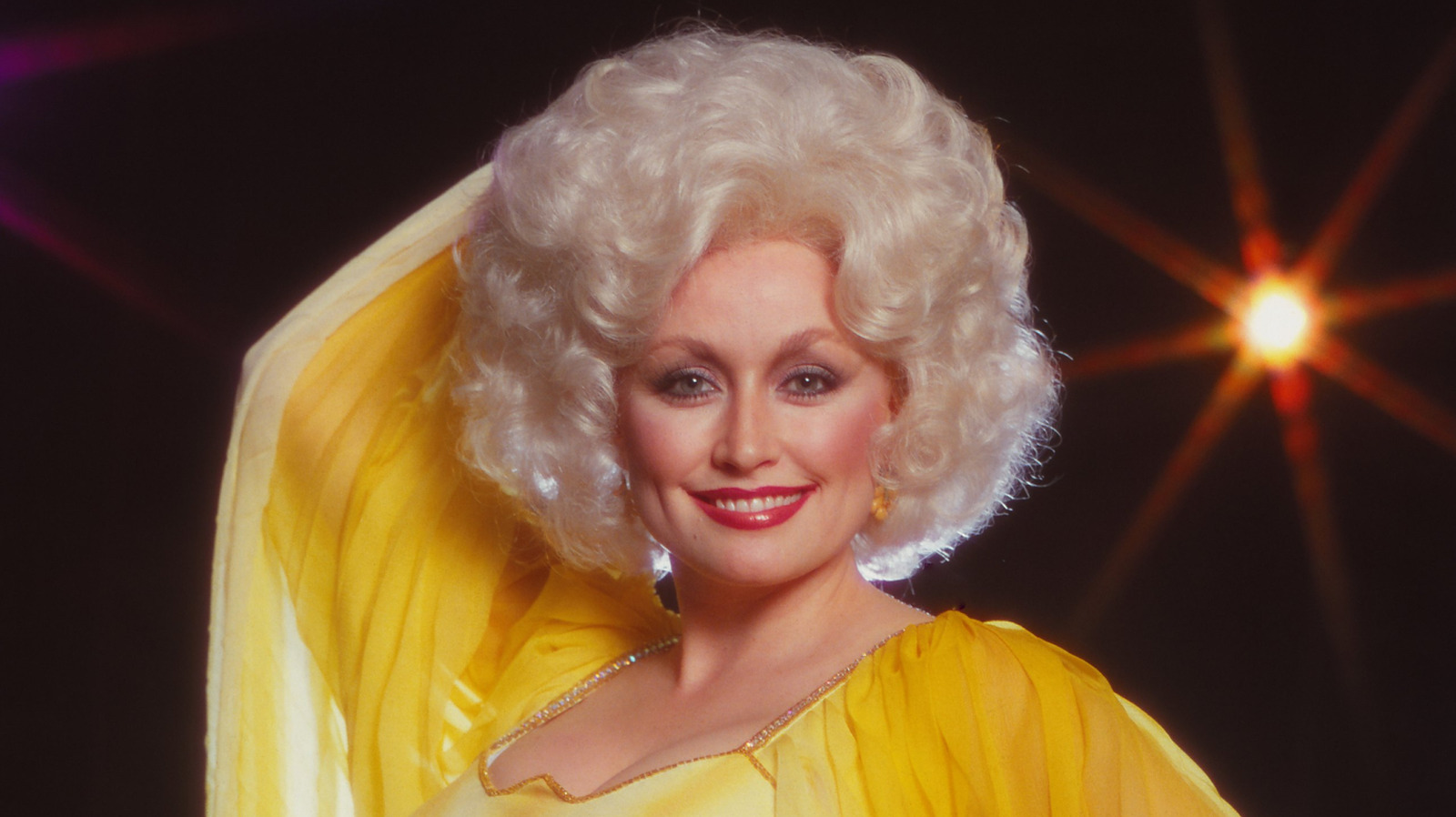 Les meilleurs conseils de beauté à l'ancienne de Dolly Parton, Joan Crawford et d'autres icônes hollywoodiennes