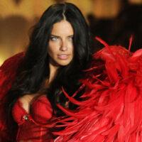 La magnifique évolution de l'ange Adriana Lima de Victoria's Secret, en photos