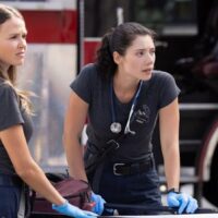 Les moments les mieux et les moins bien habillés des principales dames de Chicago Fire