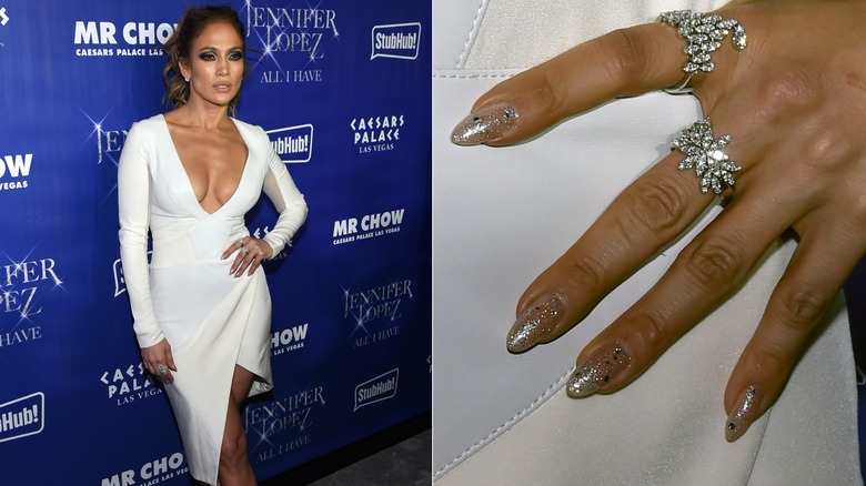 Côte à côte : Jennifer Lopez avec des ongles pailletés lors d'une after-party en 2016 pour sa résidence à Las Vegas et un gros plan sur ses ongles