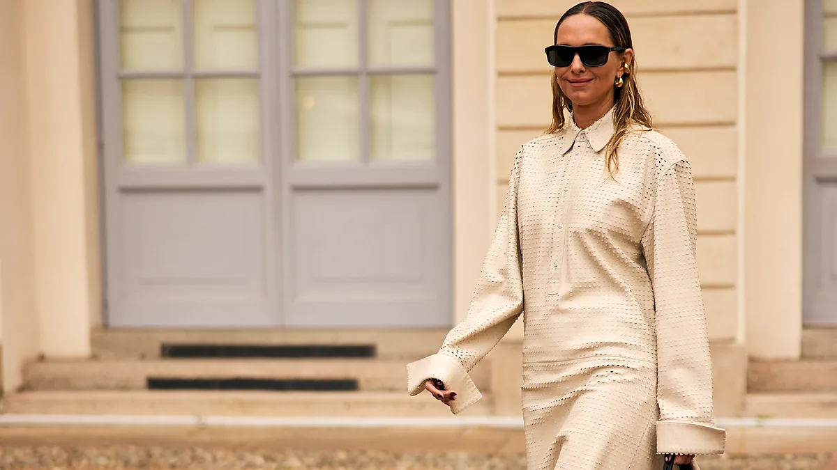 Sept robes de Zara, Mango et Stradivarius pour survivre avec style aux journées interminables, que l'on portera bientôt avec des bottes, mais qui pour le moment permettent aux ballerines